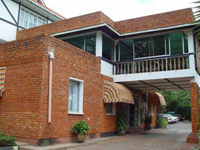 Mosa Court Apartments Кампала Екстер'єр фото